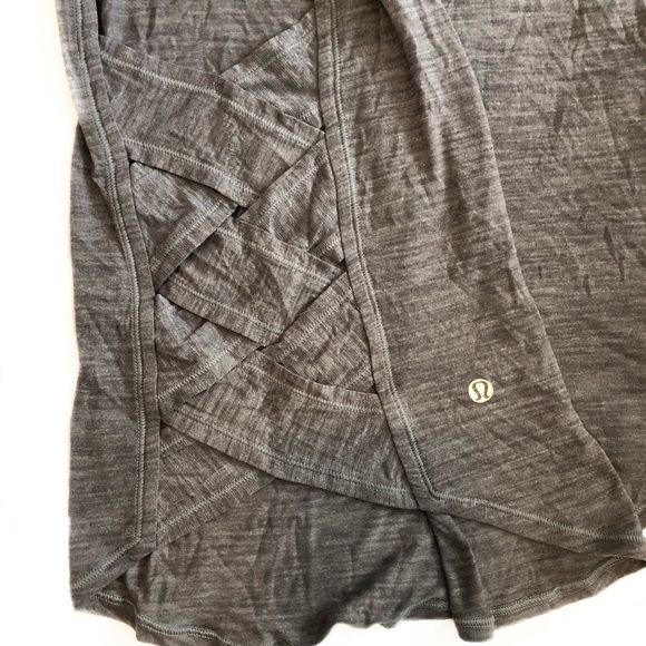 Lululemon var-city muscle tank size 8